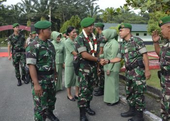 Dan Brigif 7 Rimba Raya Kunjungan Kerja Perdana  ke Yonif 122 Tombak Sakti