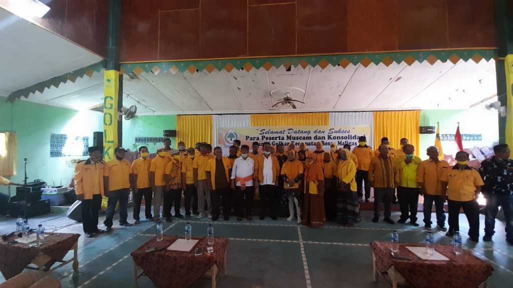 Hadiri Muscam Partai Golkar, RHS Dapat Hiou Untuk Menangkan Pilkada Simalungun 2020 Hadiri Muscam Partai Golkar, RHS Dapat Hiou Untuk Menangkan Pilkada Simalungun 2020