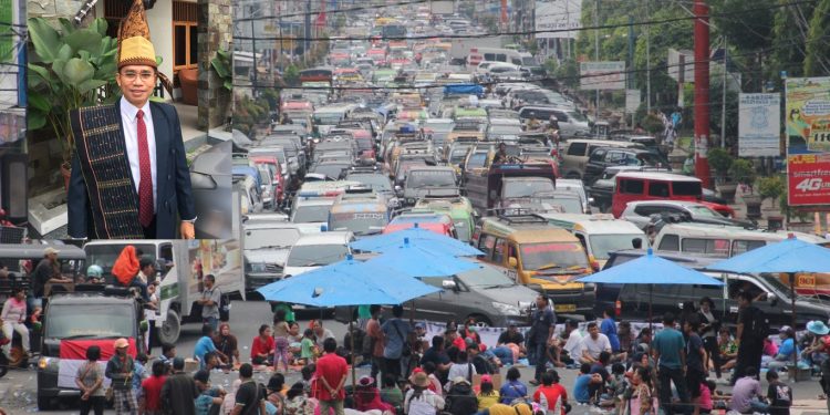 Demo Tak Akan Hentikan Program Pembangunan di Pasar Horas Demo Tak Akan Hentikan Program Pembangunan di Pasar Horas