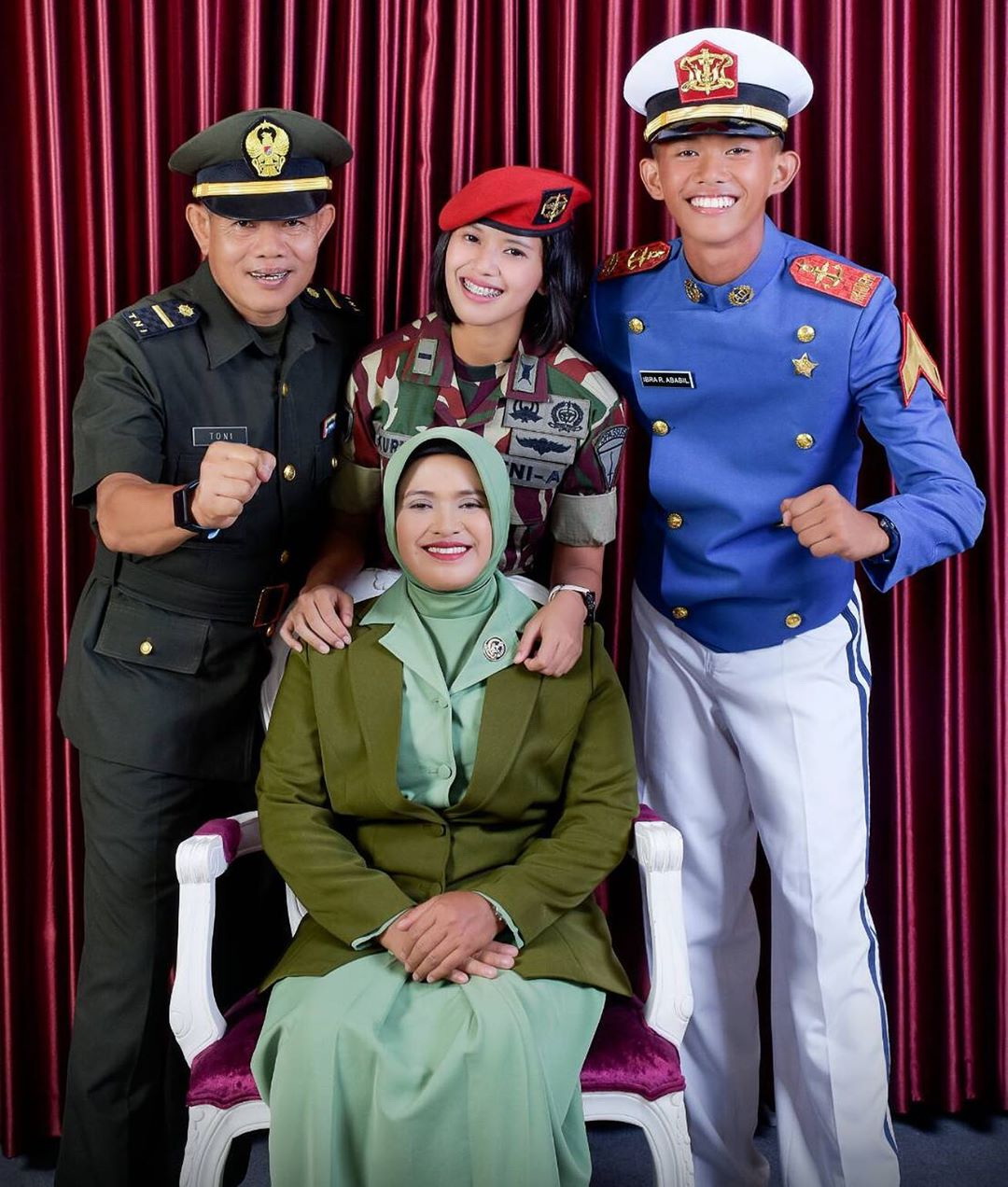 Mengenal Sosok Dhian Kurnia Fitri, Kopassus Cantik Lulusan Akmil Terbaik Mengenal Sosok Dhian Kurnia Fitri, Kopassus Cantik Lulusan Akmil Terbaik