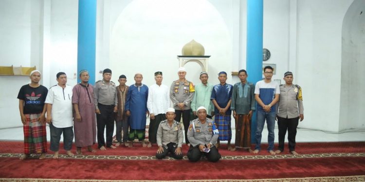 Sholat Subuh di Masjid Al Jihad, Ini Pesan Kapolrestabes Medan