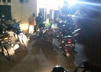 Mencekam, Sekelompok Pemuda Jalan Seram Bentrok Dengan Kelompok Pemuda Lorong 20. Kasat Reskrim Bohong dan Bilang Aman Terkendali..