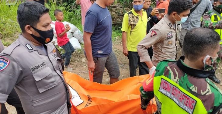Majikan Datang Bawa Makan Siang untuk Zisokhi Lahagu, Ternyata Pekerjanya Telah Tewas Dengan Sejumlah Luka Bacokan