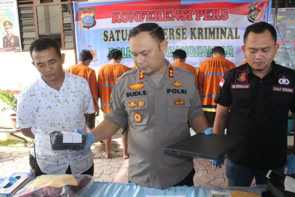 Lima Toko di Siantar Dibobol Maling, Iptu Nur Istiono Berang dan Tangkapi 6 Pelaku