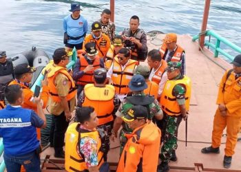 Tim Sar Upayakan Angkat Benda Diduga KM Sinar Bangun