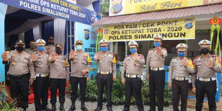 Kapolres Simalungun Minta Warga Tunda Mudik, Membandel Disuruh Putar Balik Kapolres Simalungun Minta Warga Tunda Mudik, Membandel Disuruh Putar Balik