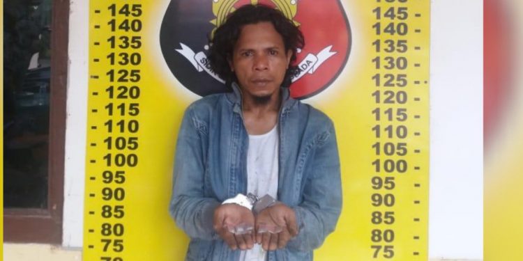 Dollong Diringkus dari Kebun Ubi, Tujuh Klip Sabu Disita