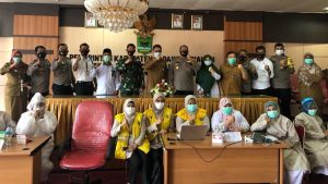 Dandim Pariaman Yakinkan Vaksin Covid-19 Aman dan Halal Bagi Masyarakat