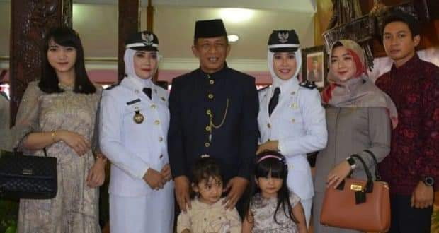 Dua Istri Wakil Bupati ini Terpilih Jadi Kepala Desa