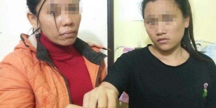 Sudah Beli Barang, Dua Wanita Cantik ini Dicyduk Menjelang Pesta di Siborongborong Sudah Beli Barang, Dua Wanita Cantik ini Dicyduk Menjelang Pesta di Siborongborong