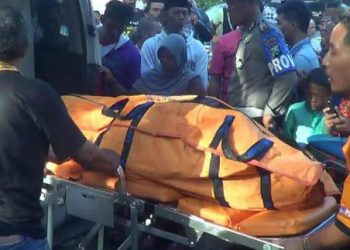 Mengaku Dendam Pernah Disantet, Seorang Dukun Bakar 2 Pria