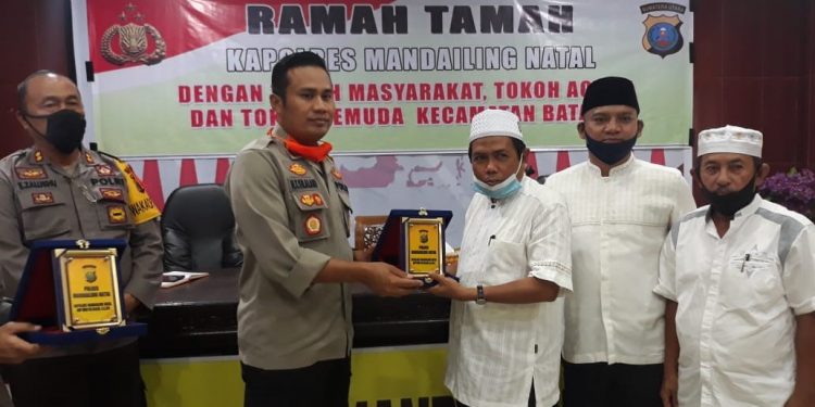 Tembak Bandar Narkoba, Kapolres Madina AKBP Horas Tua Silalahi Dapat Dukungan dari Tokoh Masyarakat