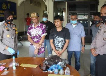 Dua Pemilik Sabu Ditangkap di Depan Polres dan Kamar Kost