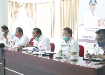 Wabup Taput Pimpin Rapat Finalisasi Standar Satuan Harga TA. 2022