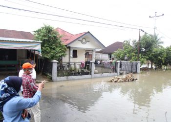 Banjir di Siantar, Pemko Buka Dapur Umum dan Sedot Genangan Air di Rumah Warga 