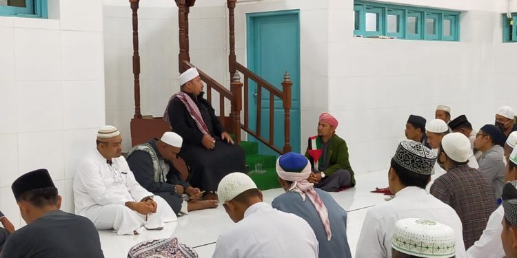 Salah satu Syarat Pemimpin: Mau Berjamaah dengan Masyarakat, dan Hasim Sudah Melakukannya
