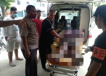 Diduga Akibat Masalah Keluarga, Seorang Pria Nekat Bakar Diri di Pasar