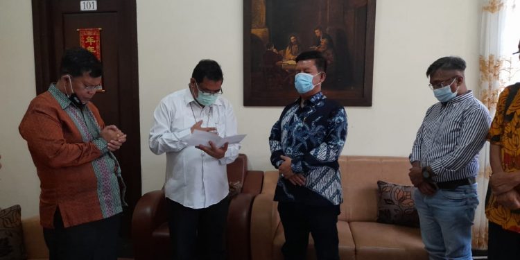 Doa Uskup Agung Medan, Tercapai RHS Jadi Pemimpin Pelayanan Masyarakat Simalungun Doa Uskup Agung Medan, Tercapai RHS Jadi Pemimpin Pelayanan Masyarakat Simalungun