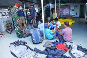 Kapal Tenggelam, 3 Orang Tewas dan 13 Diselamatkan TNI AL