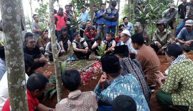 Perlombaan Senam di Hari Guru Makan Korban Perlombaan Senam di Hari Guru Makan Korban