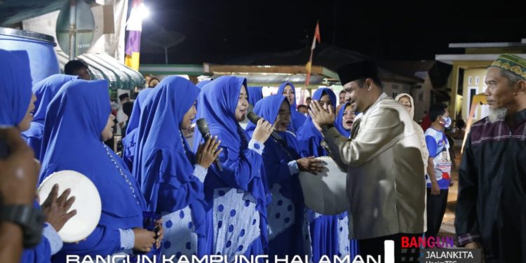 Disambut Marhaban, Bang Hasim Peringati Maulid Nabi Bersama Warga di Masjid An Nur Perdagangan Disambut Marhaban, Bang Hasim Peringati Maulid Nabi Bersama Warga di Masjid An Nur Perdagangan