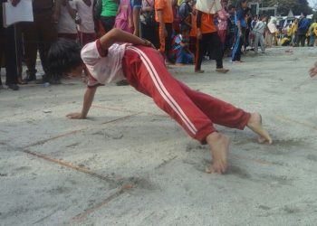 Permainan Zaman Old di Festival Serbu Siantar, Ajarkan Siswa Bekerjasama dalam Tim