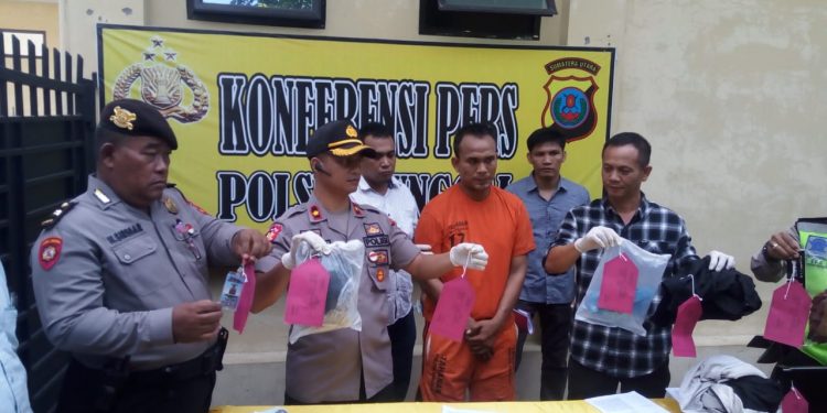 Eriawati Siagian, Toke Koperasi Tewas Ditikam 4 Liang oleh Nasabahnya Eriawati Siagian, Toke Koperasi Tewas Ditikam 4 Liang oleh Nasabahnya
