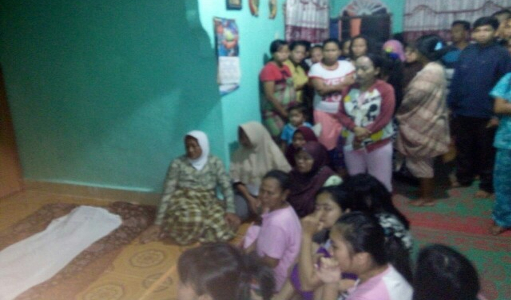 Diduga Bermotif Asmara, Seorang Gadis Belia Ditemukan Tewas... Diduga Bermotif Asmara, Seorang Gadis Belia Ditemukan Tewas...