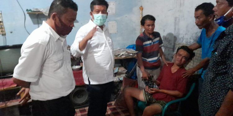 Ketika Hati RHS Terenyuh, Nopri Situmeang pun Dibantu Biaya Pengobatan Sampai Sembuh Ketika Hati RHS Terenyuh, Nopri Situmeang pun Dibantu Biaya Pengobatan Sampai Sembuh