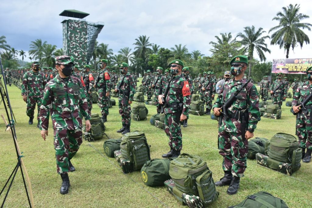 Tim Mabes TNI dan Kasdam I/BB Periksa Kesiapan Pasukan Yonif 122 Tombak Sakti ke Perbatasan RI-Papua New Guinea