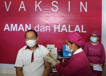 Forkopimda dan Tenaga Kesehatan di Siantar Divaksin Covid-19 Dosis Kedua