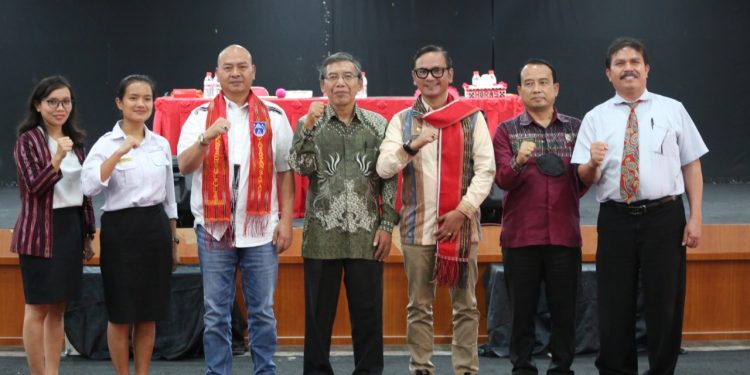 Bupati Tapanuli Utara Memberikan Kuliah Umum “Ketersediaan SDA dan SDM dalam Pengembangan Kepariwisataan Daerah Tapanuli Utara”