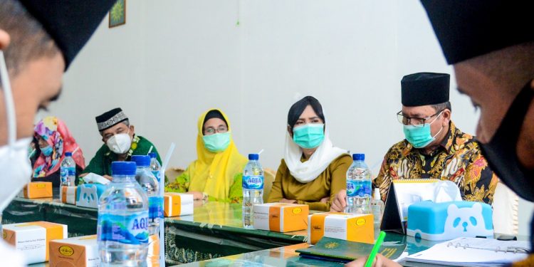 Asner-Susanti Silaturahmi ke PD Muhammadiyah Asner-Susanti Silaturahmi ke PD Muhammadiyah