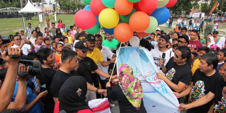 Walikota Hefriansyah Buka Festival Serbu Siantar