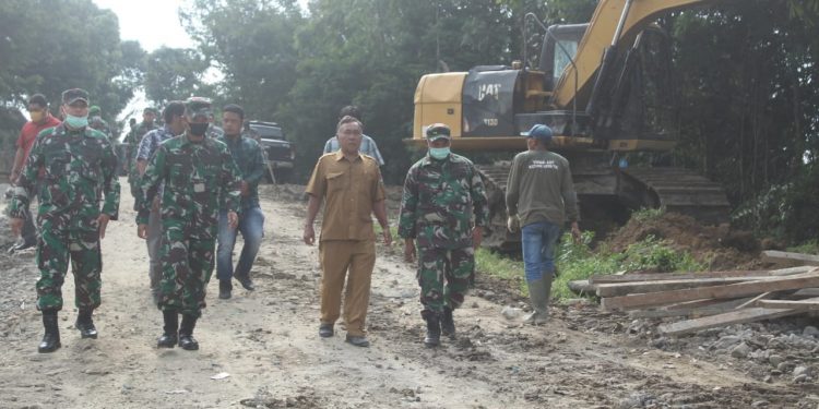 Kapendam I/BB : Pengabdian TNI Buat Rakyat Tidak akan Berhenti Meski TMMD Telah Selesai