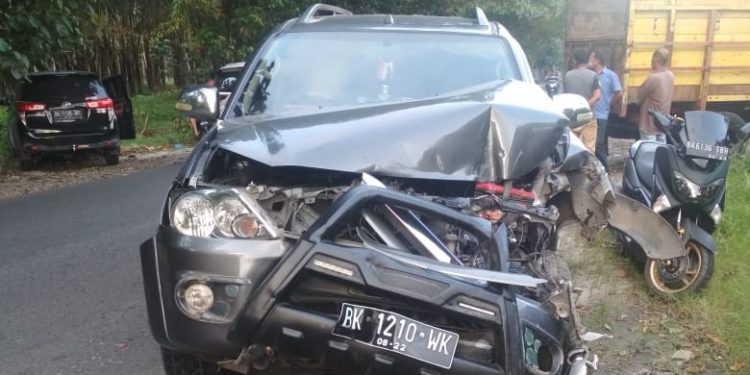 Fortuner Jumiati Laga Kambing dengan Truk Ramadhan di Gunung Malela