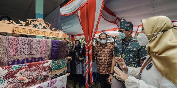Menparekraf Segera Garap Potensi Desa Wisata Berbasis Kearifan Lokal di Belitung