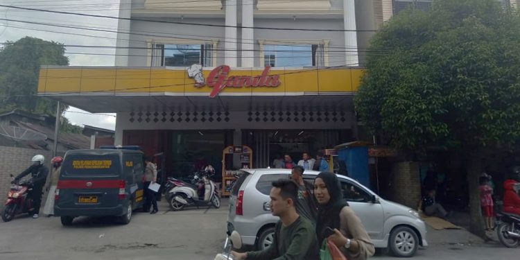 Toko Roti Ganda di Siantar Dibobol, Ratusan Juta Rupiah Raib Toko Roti Ganda di Siantar Dibobol, Ratusan Juta Rupiah Raib