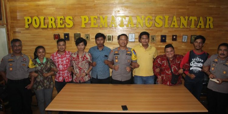 Aliansi Mahasiswa Siantar Simalungun Apresiasi Kapolres Siantar Dalam Penanganan Unjuk Rasa