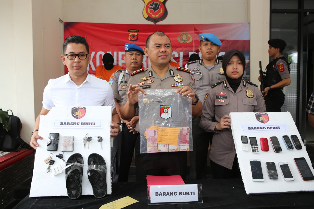 Lima Sindikat Rampok Modus Gembos Ban Mobil Diciduk