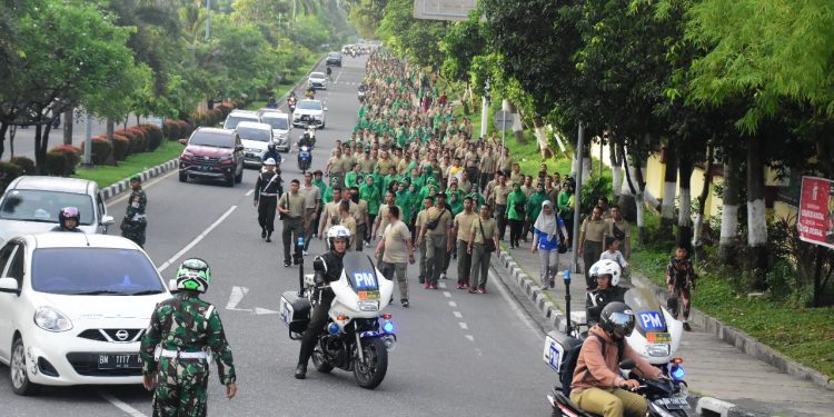 Ribuan Prajurit dan PNS serta Persit Padati Korem 031/WB