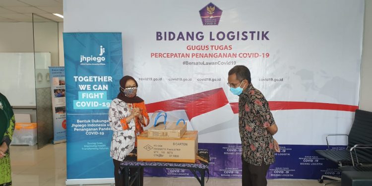 Jhpiego Sumbang 60 Ribu Pelindung Wajah Penanganan COVID-19 Jhpiego Sumbang 60 Ribu Pelindung Wajah Penanganan COVID-19
