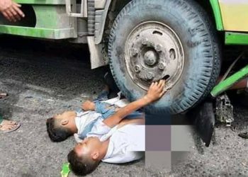 Dua Siswa Bersaudara asal Porsea Digilas Truk di Parapat