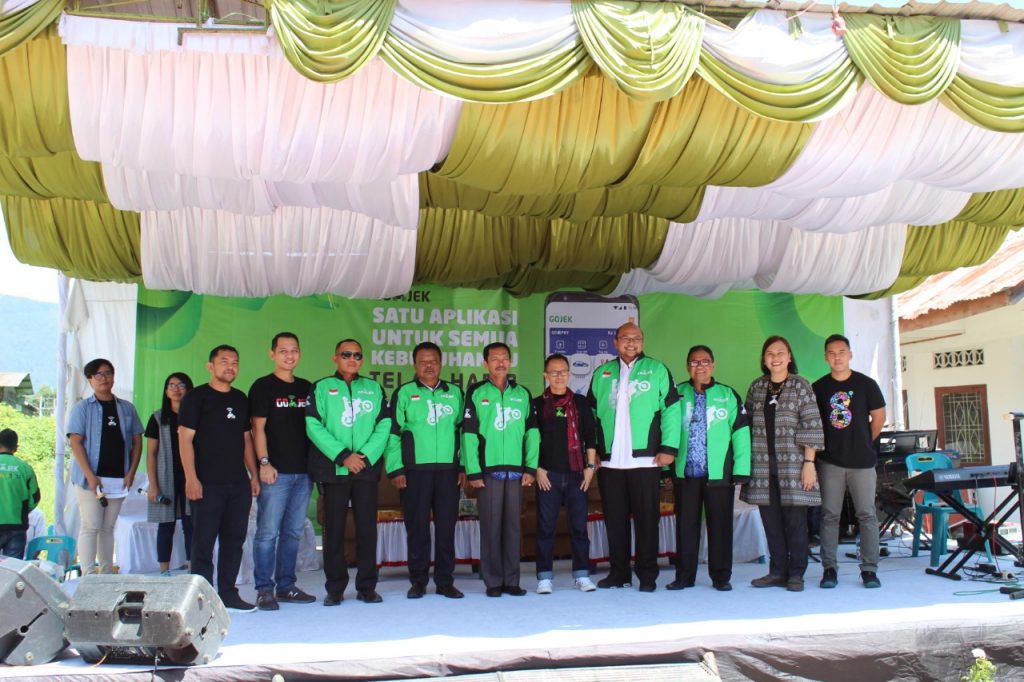 Dengan Go-jek, Anak di Perantauan Bisa Makan Malam Bersama Orangtua di Kampung Dengan Go-jek, Anak di Perantauan Bisa Makan Malam Bersama Orangtua di Kampung