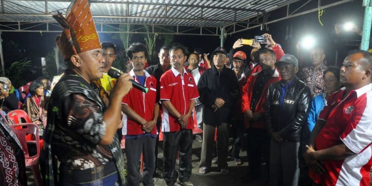 Mangapul Purba Ajak Masyarakat di Simalungun Gunakan Hak Suara Mangapul Purba Ajak Masyarakat di Simalungun Gunakan Hak Suara