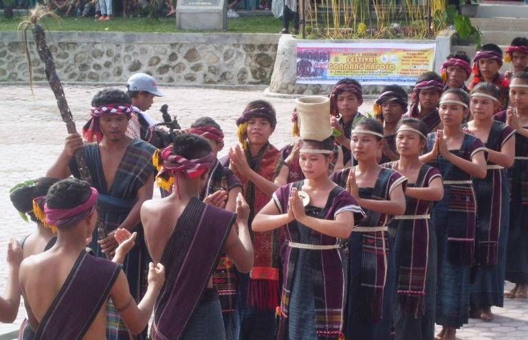 Mencari Cinta di Festival Gondang Naposo 2018 Samosir, Danau Toba Mencari Cinta di Festival Gondang Naposo 2018 Samosir, Danau Toba