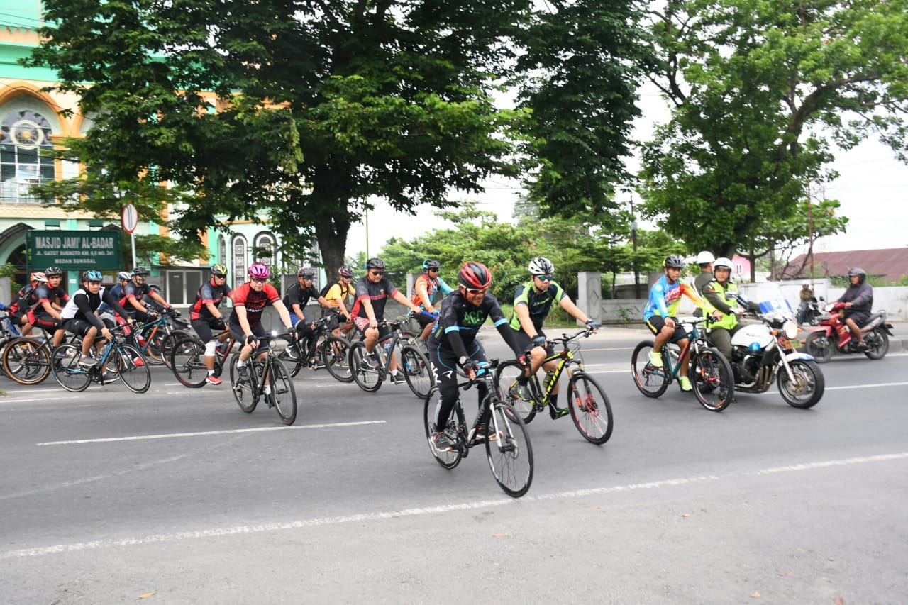 Gowes Kasdam I/BB dan Perwira Staf Mantapkan Jiwa Korsa di Antara Prajurit