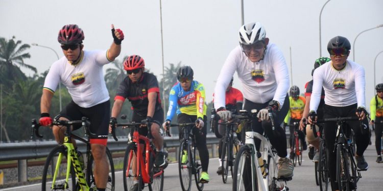 Budayakan Olah Raga, Pangdam Ajak PJU Kodam I/BB Rutinkan Gowes