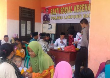 Hut SDM Ke-68, Polres Lampung Barat Menggelar Pengobatan Gratis di Pekon Watas