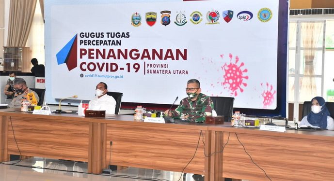 Pangdam I/BB Hadiri Vidcon Bersama Menko Polhukam dan Mendagri di Sekretariat GTPP Covid-19 Sumut